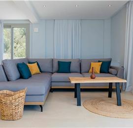 3 bedroom villa with pool & sea views, Makrades, sleeps 6